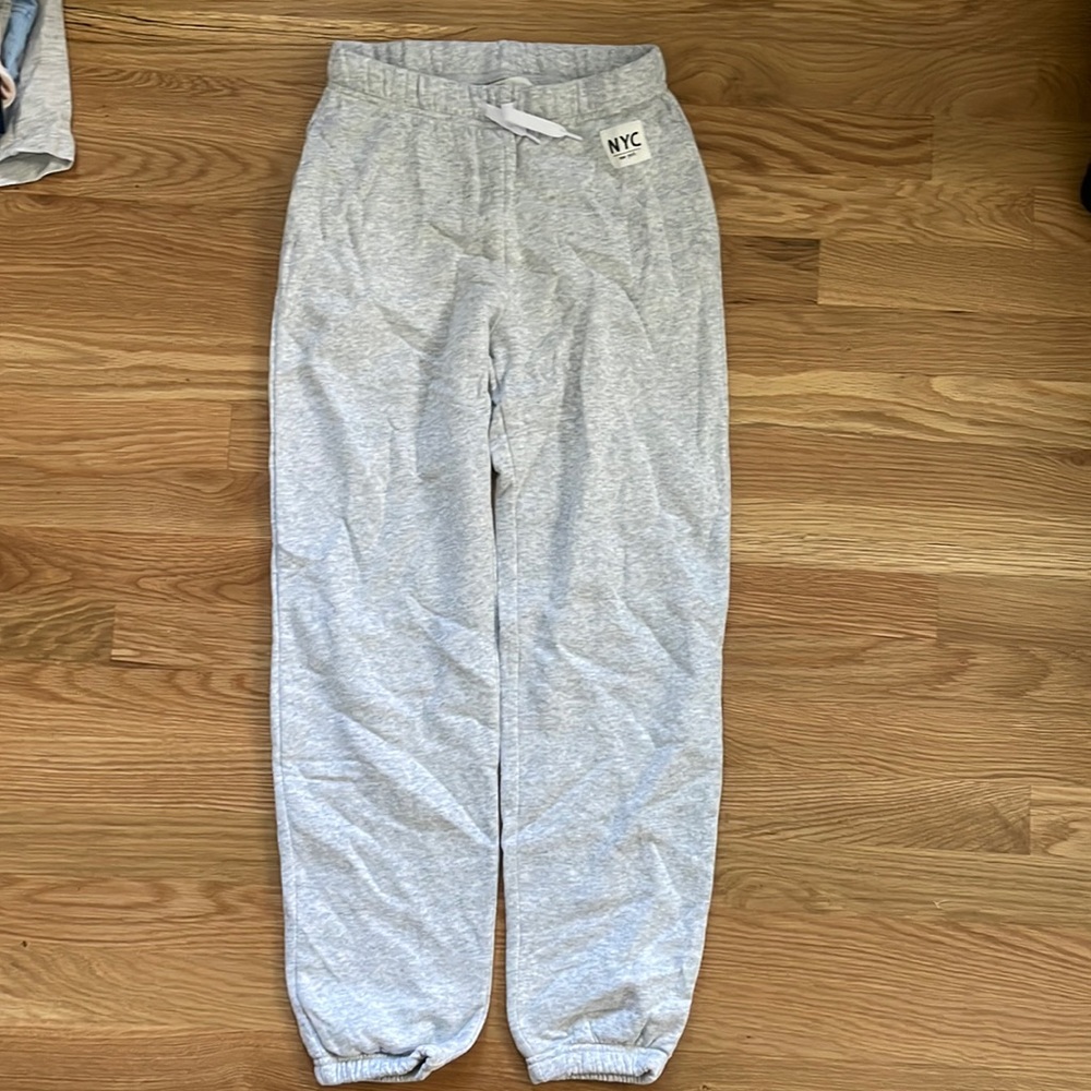 Girls H&M comfy sweatpants, size 12.